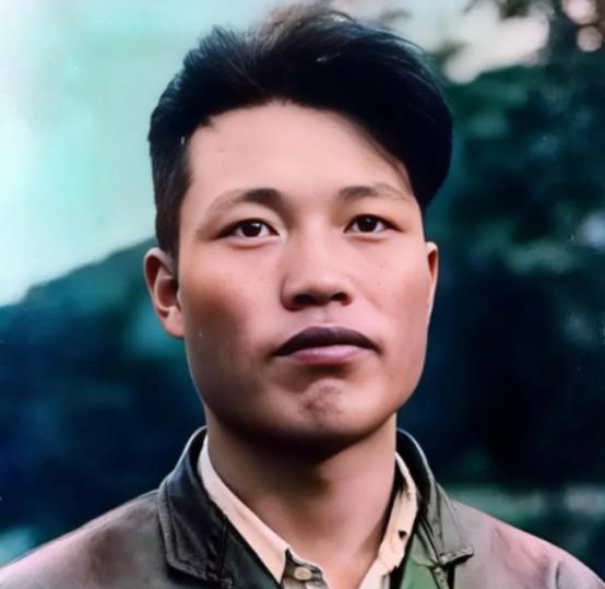 1953年，年仅21岁的朝鲜飞行员，开着当时世界上最先进的战机投诚美国，并获得 