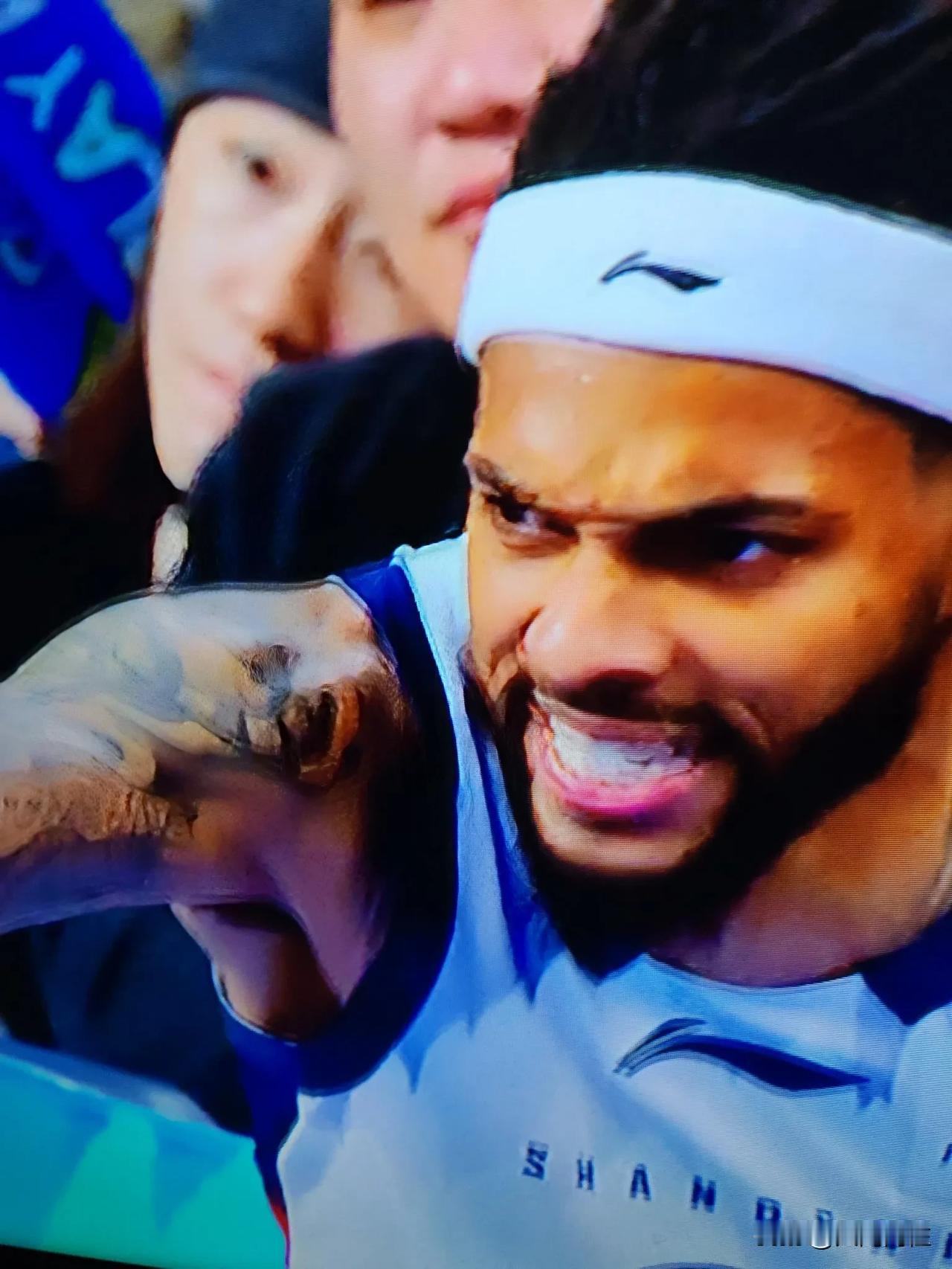 北汽主场意外失手成了这轮比赛最大看点，比分虽只输给山东2分，可对北京这支夺冠热门