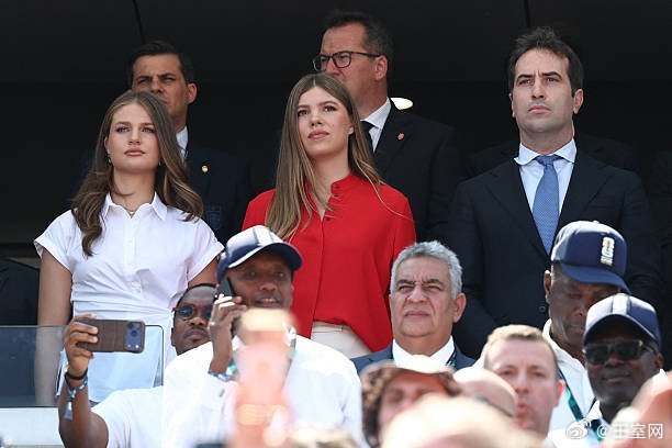 西班牙王室 🇪🇸美国时间7月19日，2026美加墨世界杯冠军争霸赛，看台上的