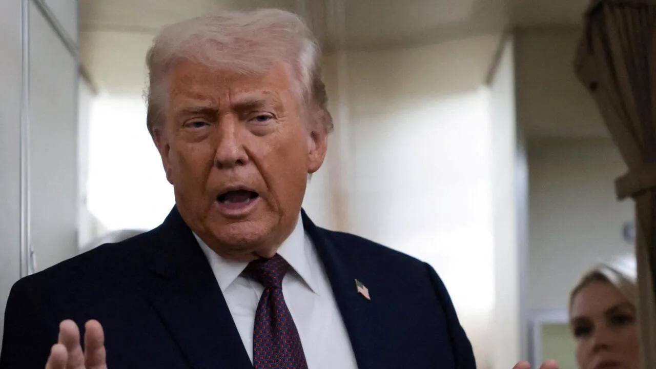 特朗普今天（1月26日）发文说：“必看！加拿大正在系统性地自我毁灭。与中国达成协