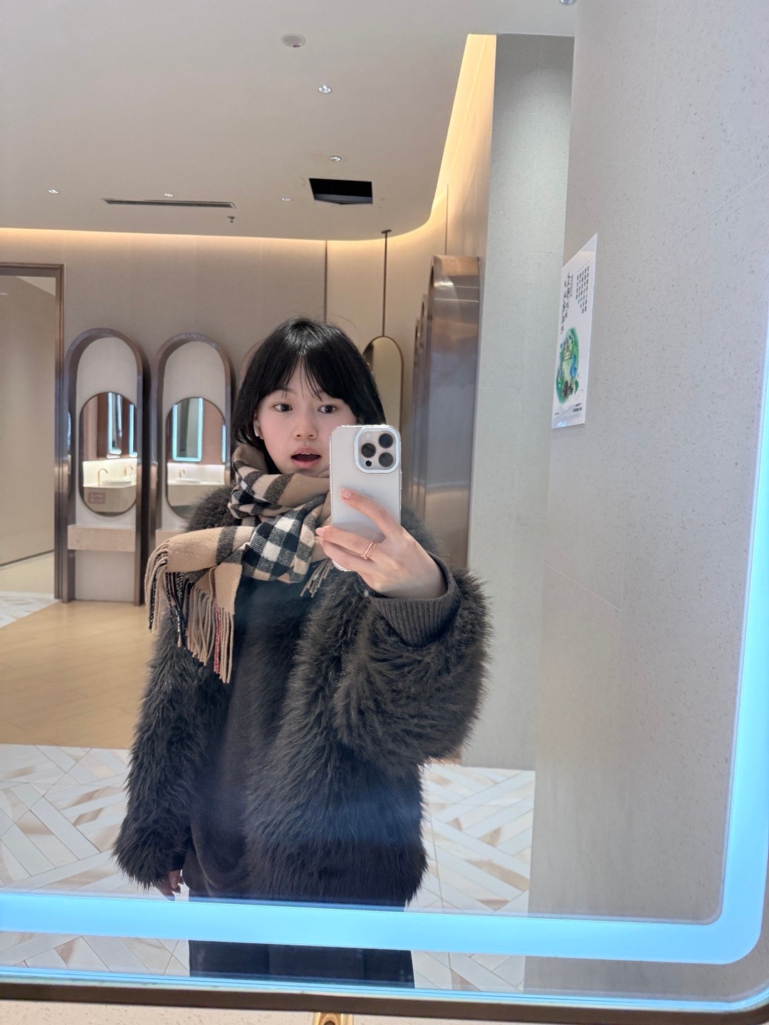 不更新是因为每天都没化妆下次争取hhhhaha 