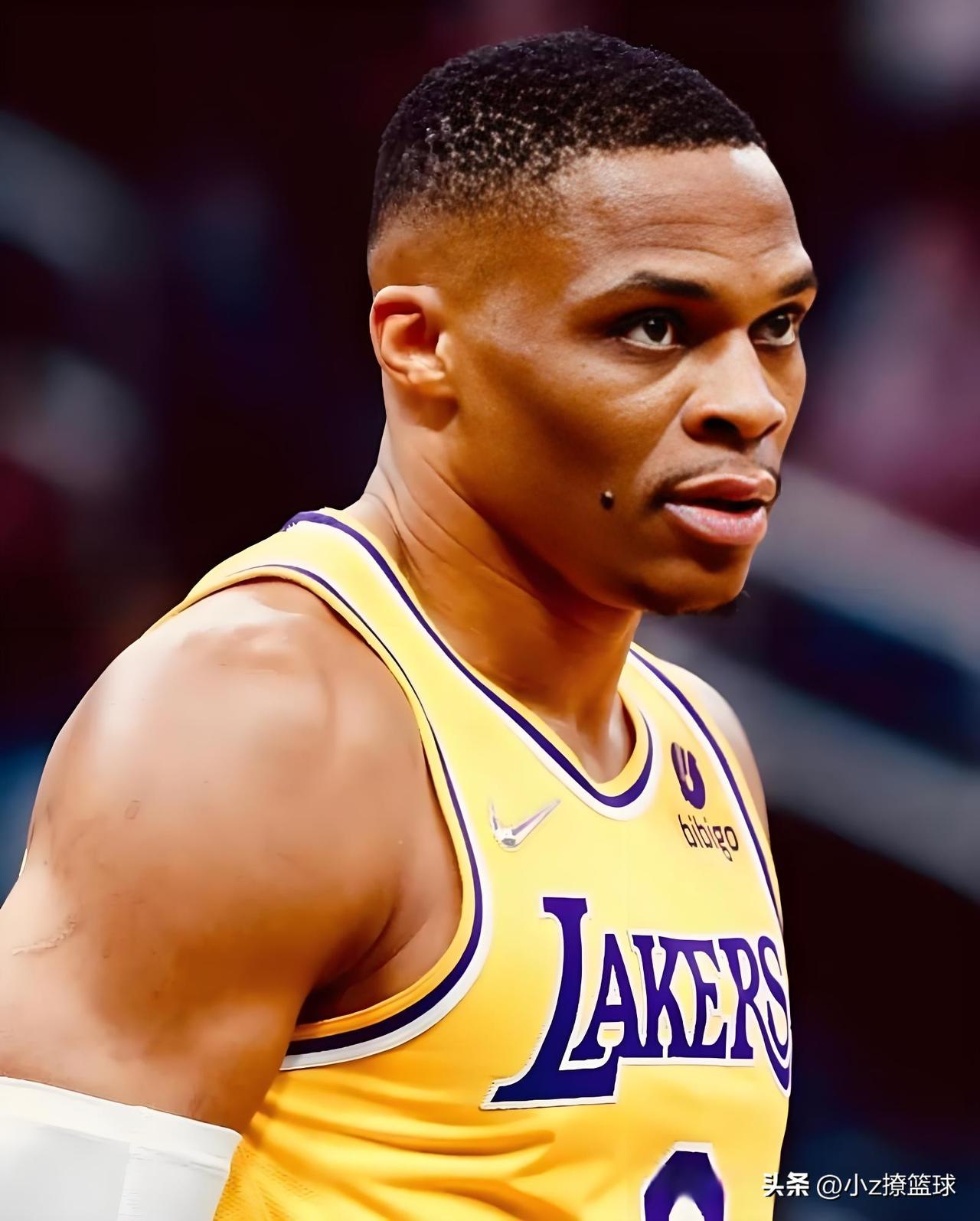 近5年，NBA退役的25个知名球员：
1. 保罗·加索尔：2022‑10，2届总