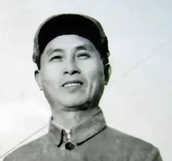 1941年，谢育才夫妇被捕，在狱中生下一个儿子。为逃出去，夫妻二人将儿子遗弃，越