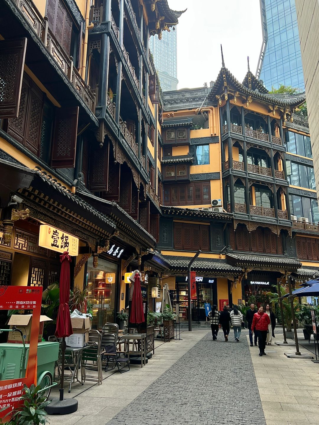 重庆旅游！本地人爱的8⃣️条citywalk线路马住