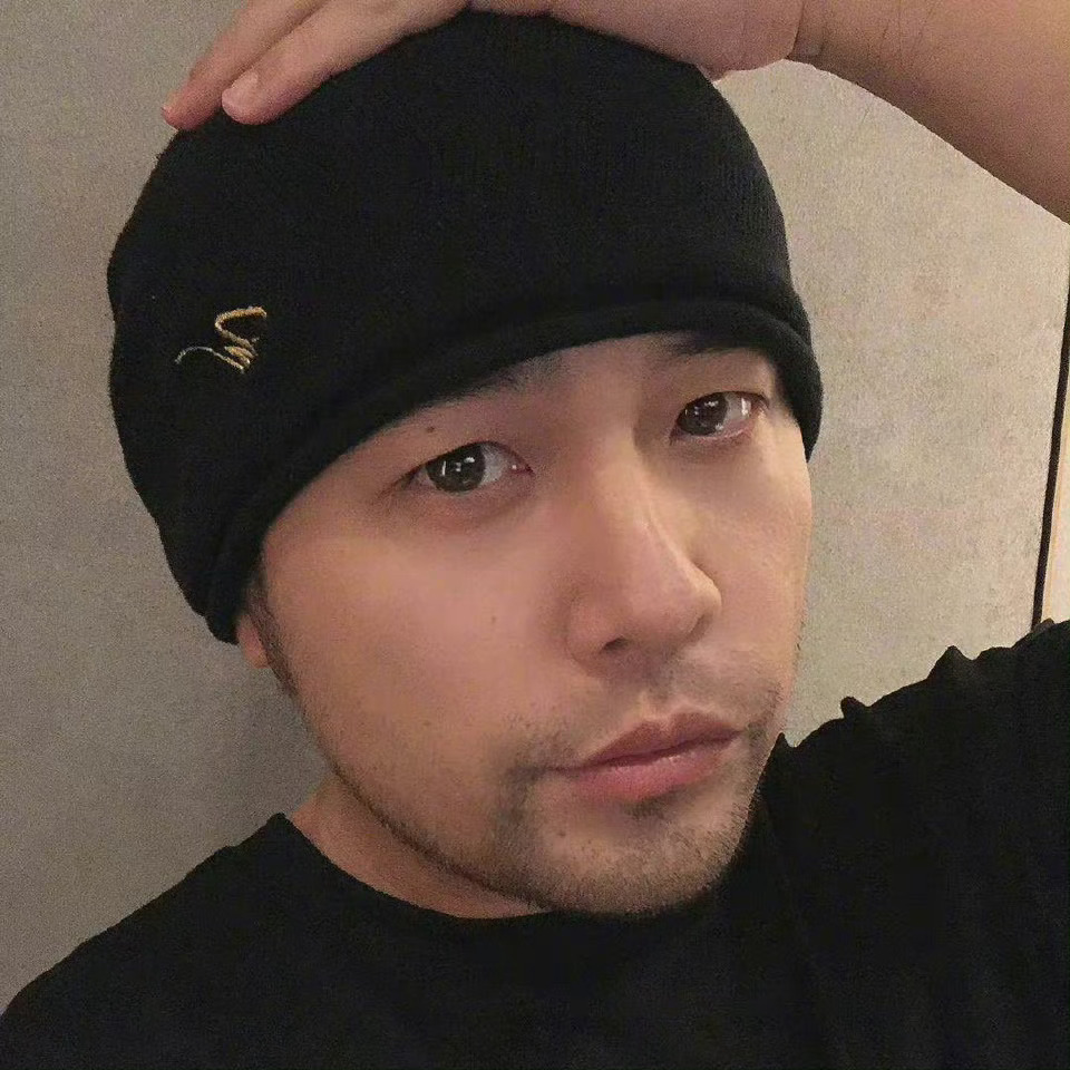 戴上美瞳是不是显得眼睛特别大 ​​​