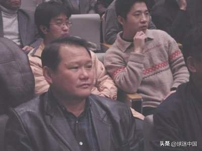 陈亦明性情豪气十足，说话往往一吐为快，也因此常常得罪人。但这种待人待己都坦率直白