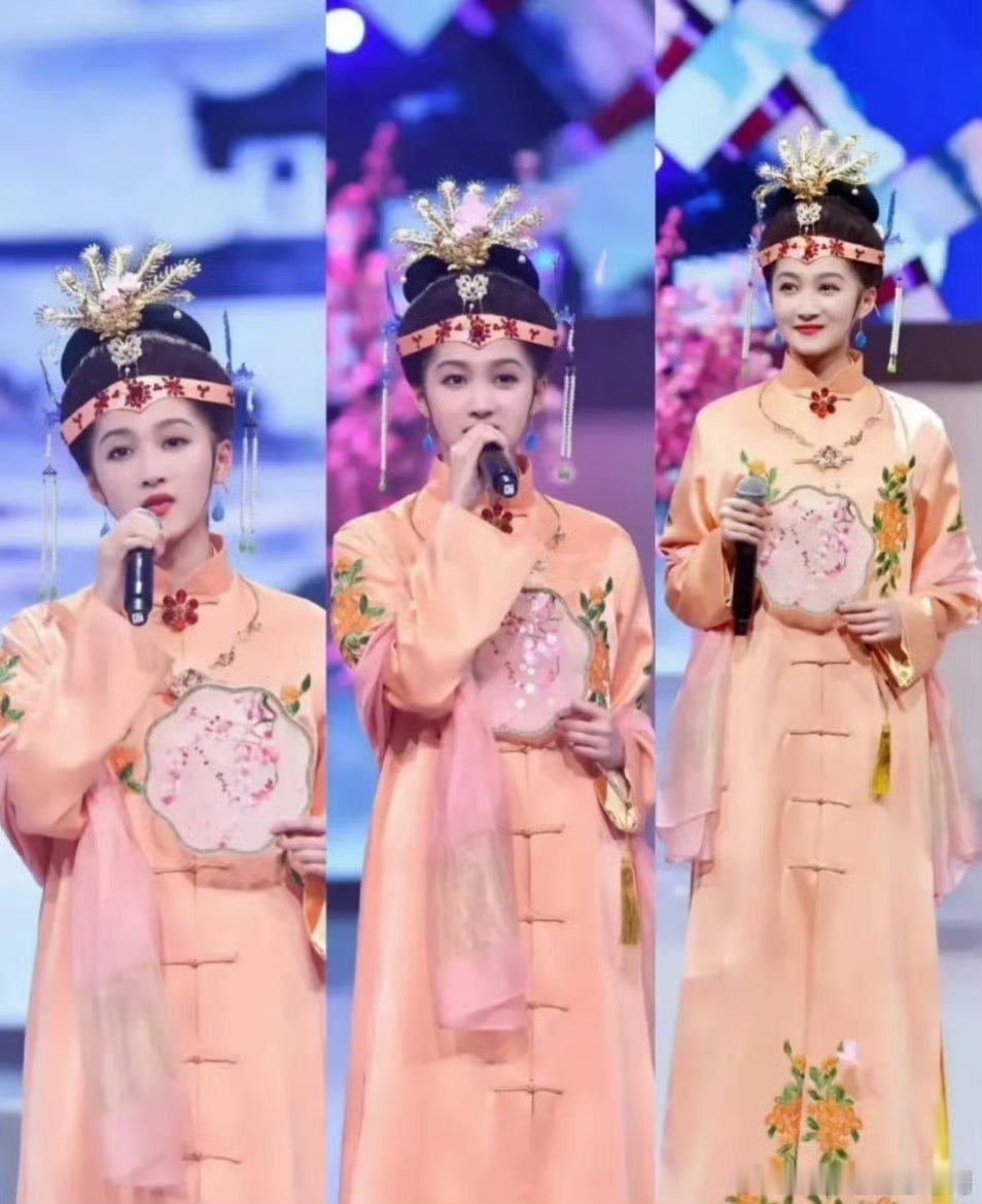 原来关晓彤才是林黛玉最初人选虽然关晓彤很美,但是她确实没有林黛玉的那种气质,她看