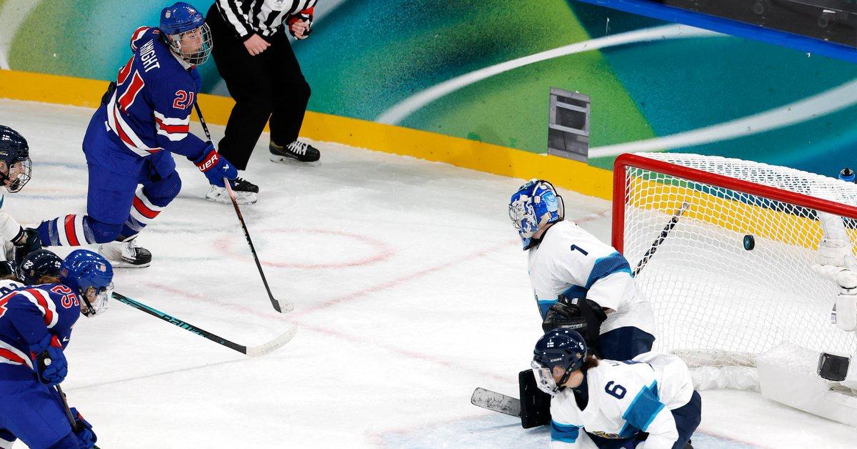 [To learn English]
The U.S. pummelled Fi