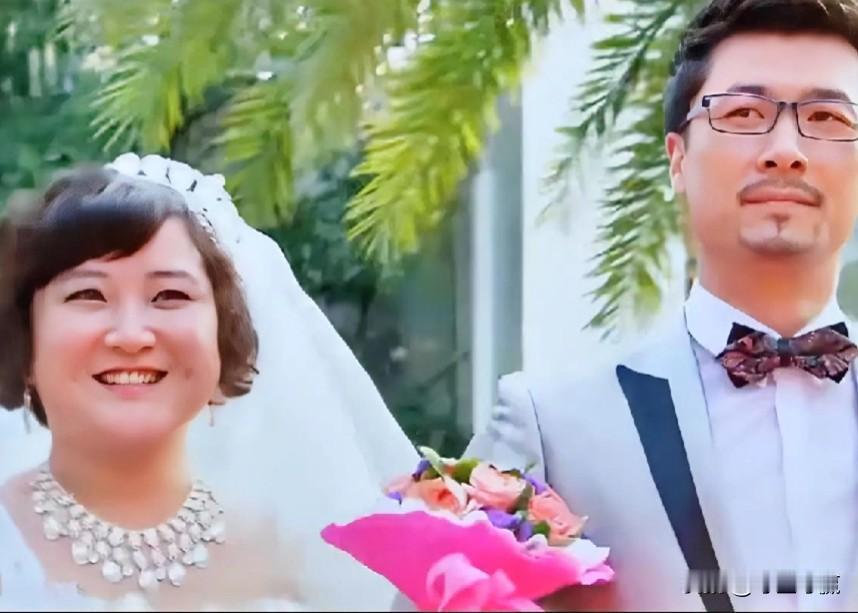 #春日生活打卡季#还没减肥的贾玲，减了肥的贾玲判若两人


我的眼：贾玲终于圆新