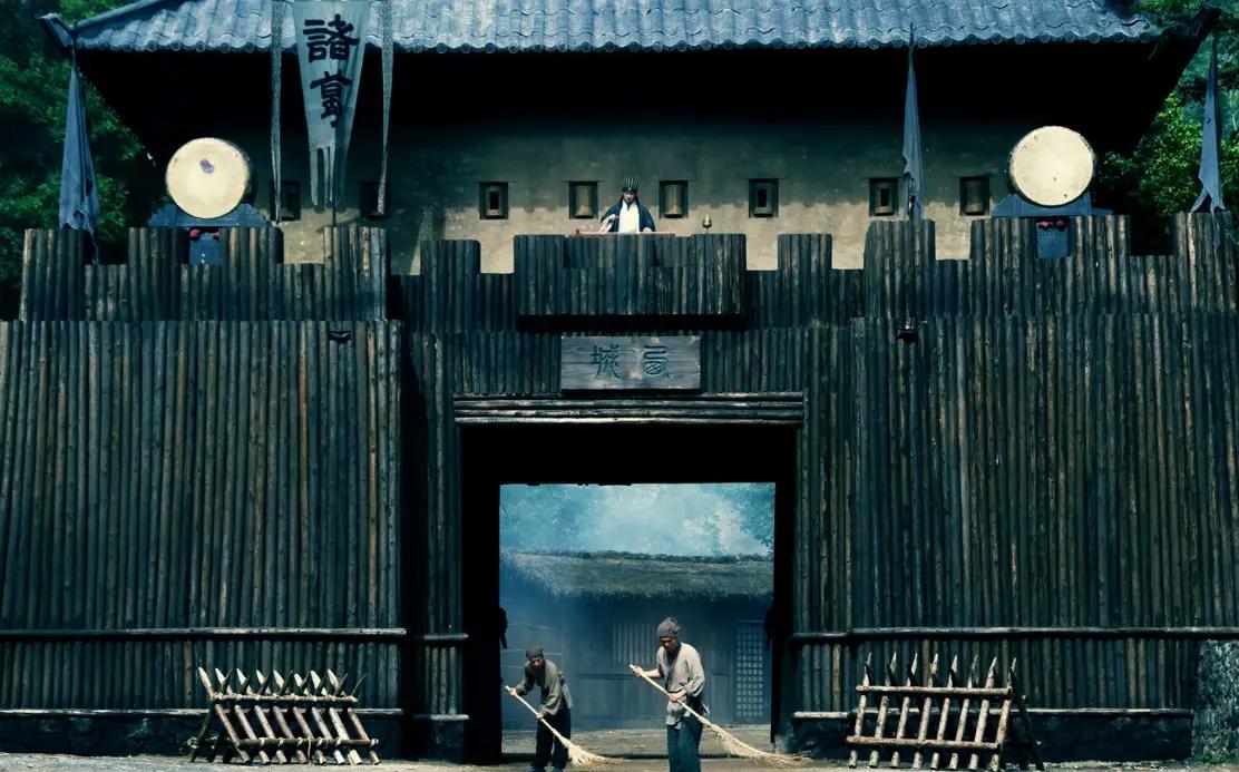 诸葛亮为何能用空城计战胜司马懿?诸葛亮能用空城计战胜司马懿，原因挺多。从心理层面