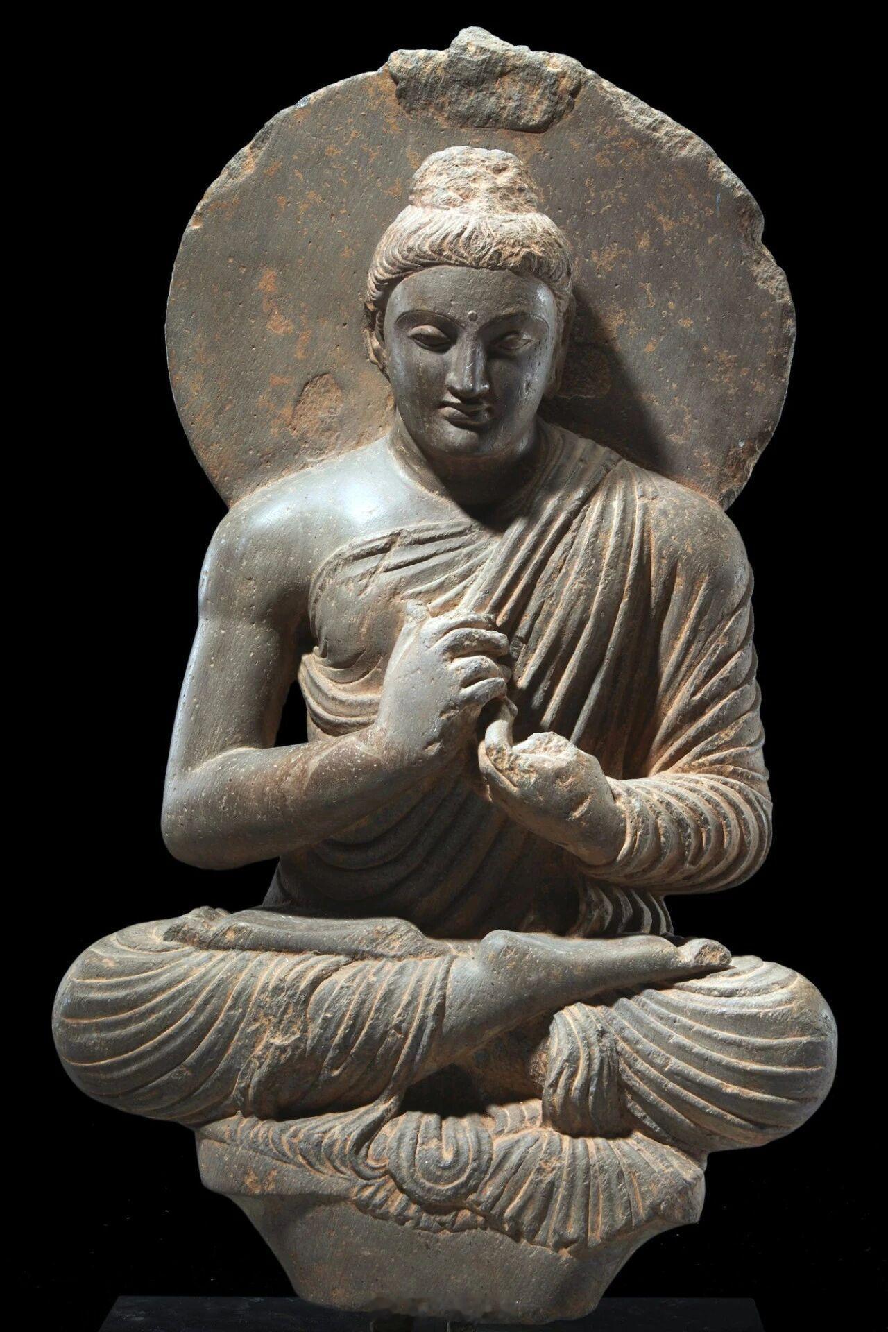 【平常語·甘露味】生活，顶着一分甜，冲淡那九分苦。人生大多时候都是苦的，疲惫、失