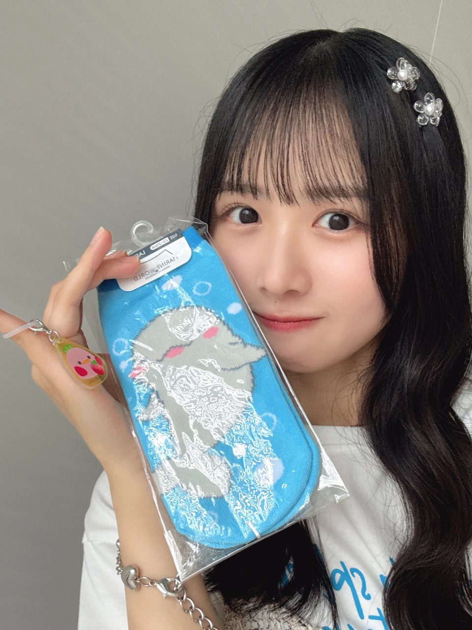 ひなの「暗いとこでまりぃと遭遇！(inみくに不在のみくにの部屋)　今日はまりぃと