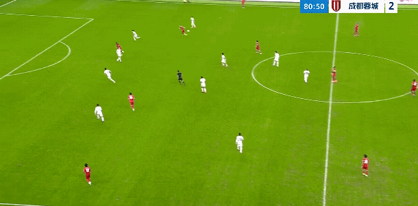 重庆铜梁龙太硬了，比赛第81分钟外援迪马塔进球扳平比分，重庆铜梁龙在落后两球情况