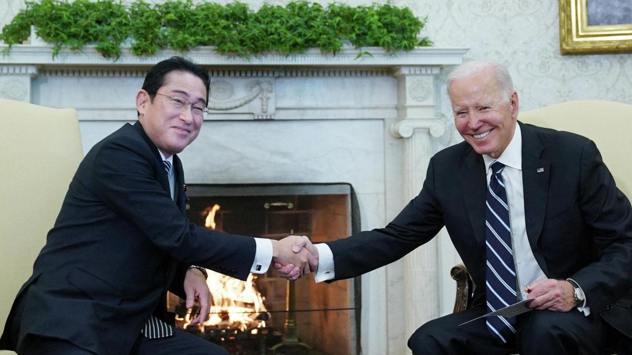 退选第2天，拜登权利移交，布林肯连访6国传话，中方收到坏消息。
 
拜登的退选在