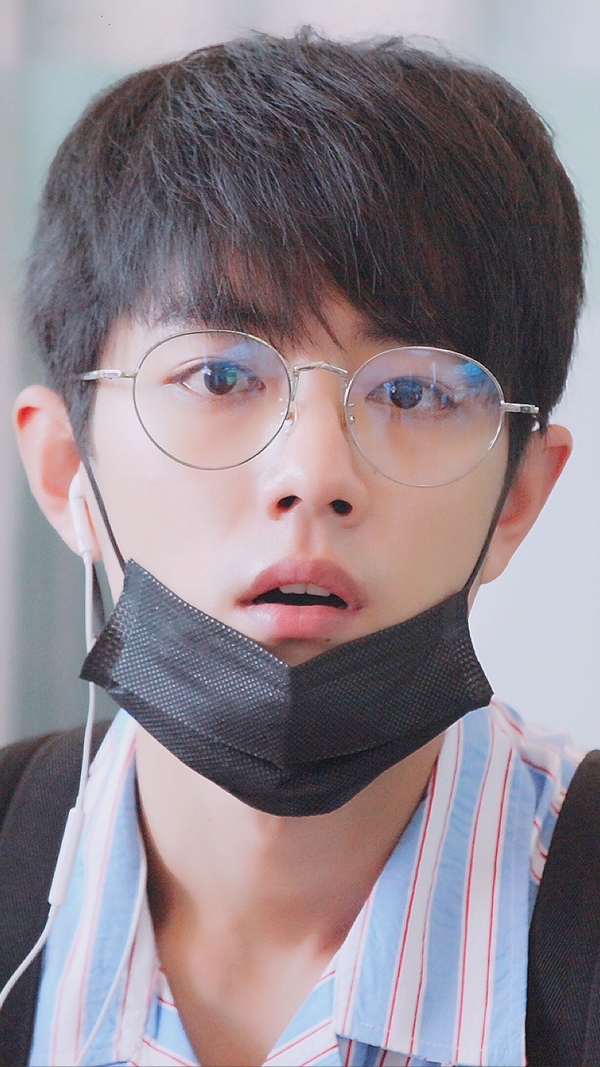 肖战尚界预定数量◎肖战不对称西装  可可爱爱的软萌小赞！📮余承东官宣肖战代言