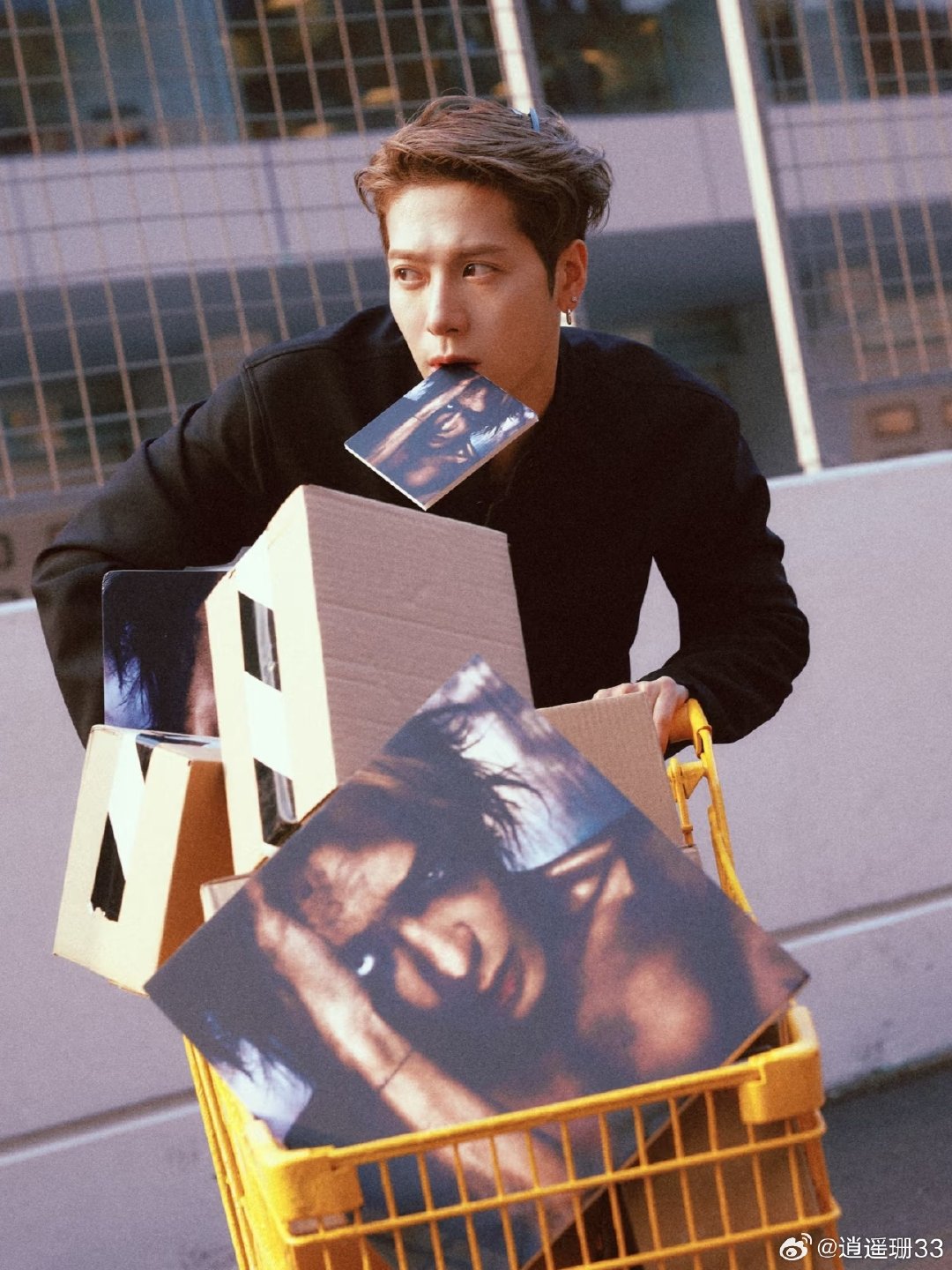 王嘉尔今年将发中文专辑 现场官宣最动人，认真做音乐的王嘉尔魅力拉满！ 