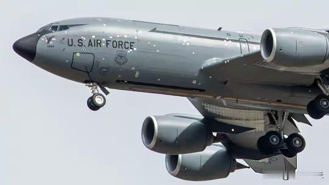 美国趁着停战期转移了在沙特王子空军基地受损的KC-135加油机，如果伊朗当初使用