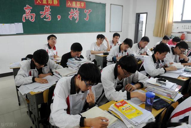 高考填报志愿难度之一是如何选报好外省院校！甘肃是个落后地区，多数家长及考生选择院