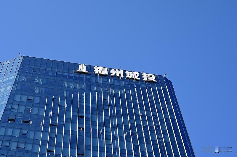 周末逛了福州新开的晋安湖二期环湖步道，真的被惊喜到。
之前一期开放的时候就常来，