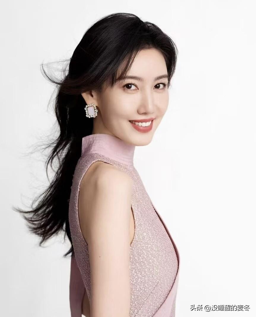 高露，1982年10月8日出生于北京，中国内地女演员，毕业于中央戏剧学院表演系本