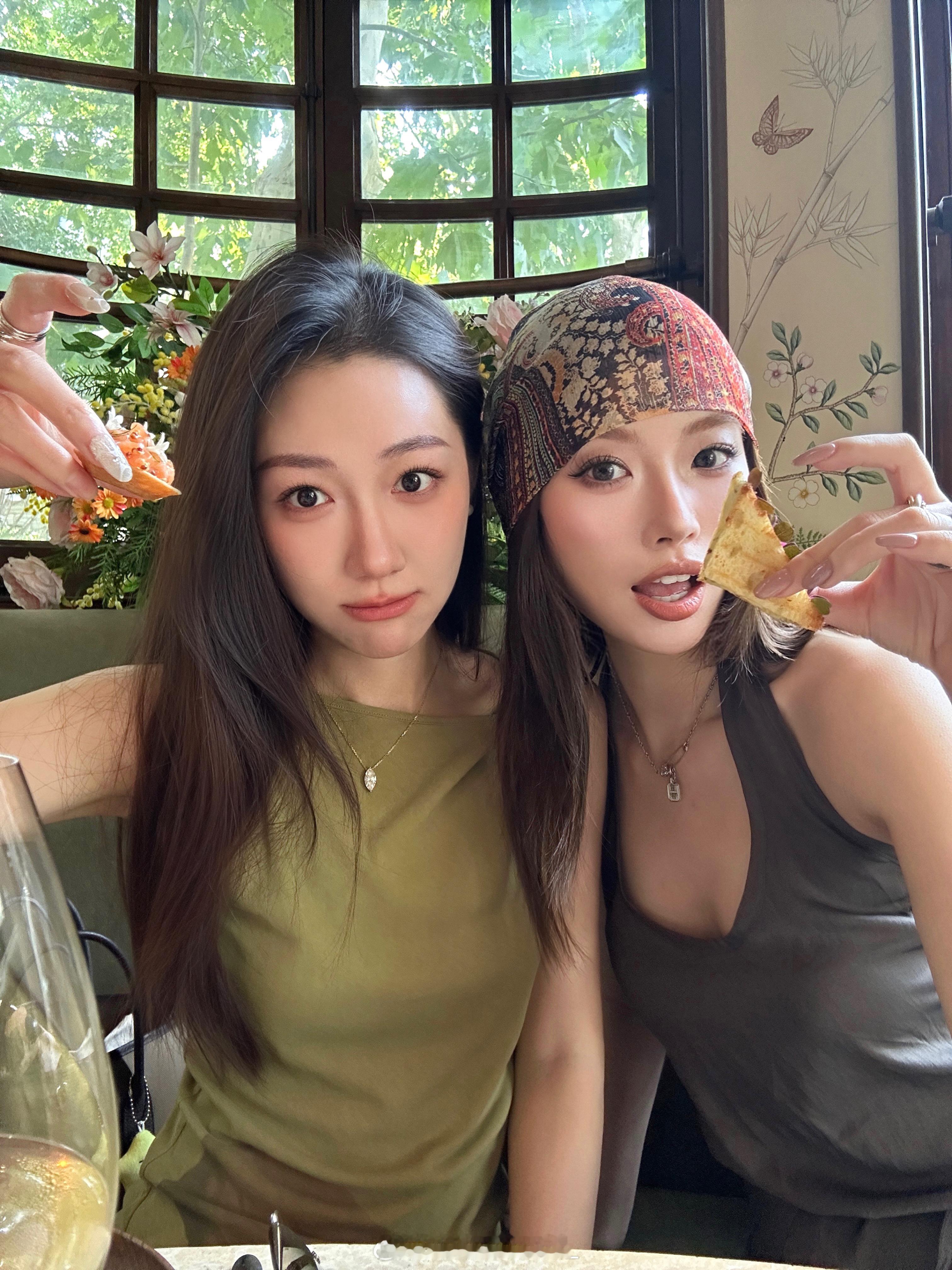 Long time no high tea🥂such a pretty pla