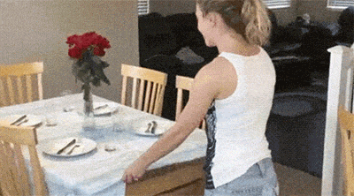 叫你装，都碎了吧