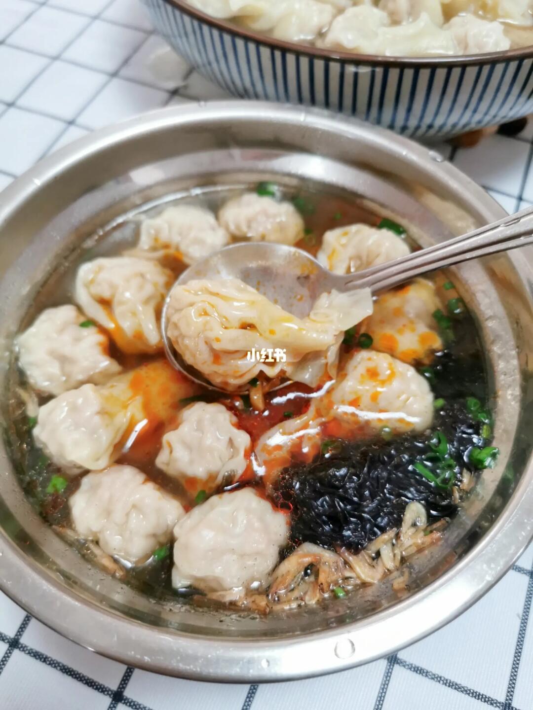 我要向全世界安利这个加了花生碎的小馄饨