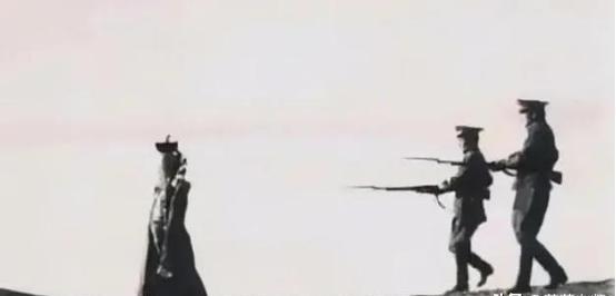 1938年5月，斯大林下令处决了外蒙古的末代皇后格嫩皮勒。在面临死亡的时刻，格嫩