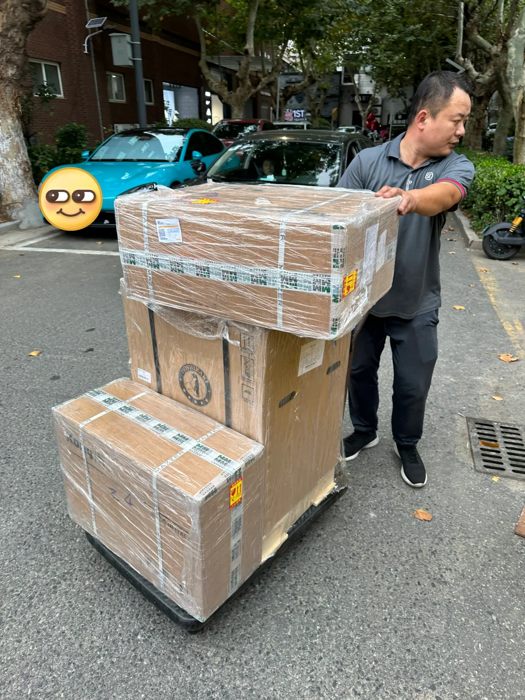 马上都2025年了，还有人在开咖啡店