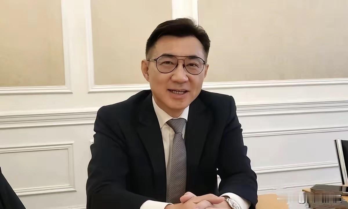 国民党台中市长参选人江启臣忐忑地说，“现在最危险的是:中方说有谈台湾，美方说没谈