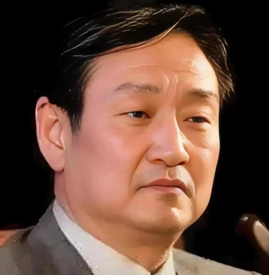 72岁央企老总，给巴图当了26年爹，巴图出生时，英达给他起名英如镔，后来改叫巴图