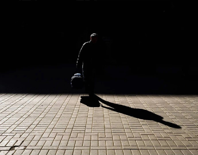 一个人再老实也要学会这20个阳谋术1.推恩令：简单来说你想对付谁，就把原本属于他