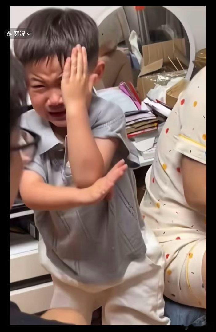 让我联想到拿起法律武器的我。 ​​​