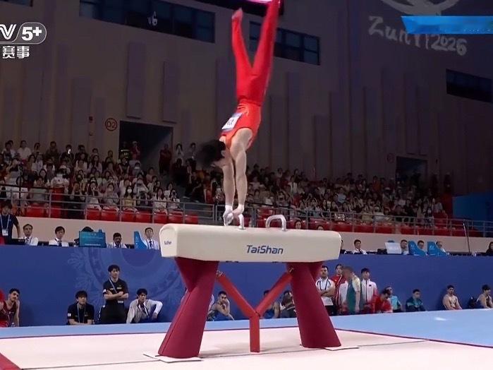 🥈#张博恒亚锦赛鞍马亚军##张博恒首枚国际比赛鞍马奖牌#2026体操亚锦赛，鞍