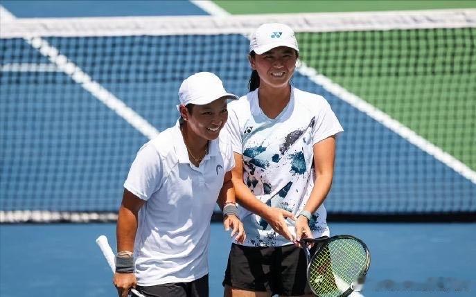 🟣WTA250赛霍巴特女双首轮✅🇨🇳蒋欣玗/吴芳娴6-4/6-2🇬🇧阿