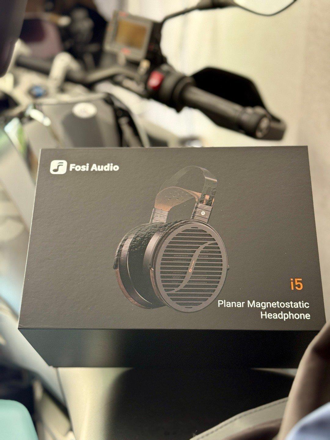 今快，拿到市售版啦！听完工程版的Fosi Audio i5提了一些小建议，品牌方