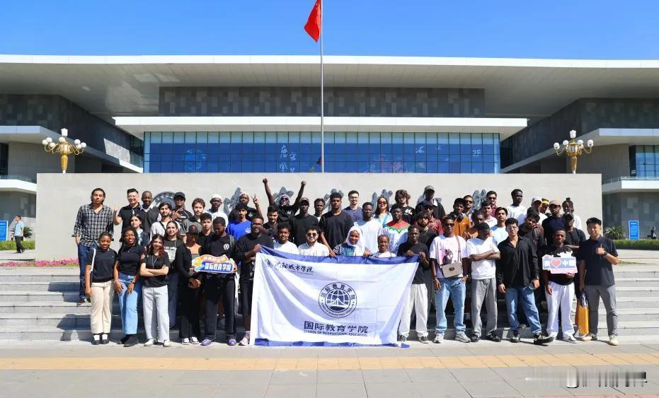 东北亚国际化中心城市
沈阳
大批外籍人士在沈阳学习工作
沈阳国际化进一步显现
国