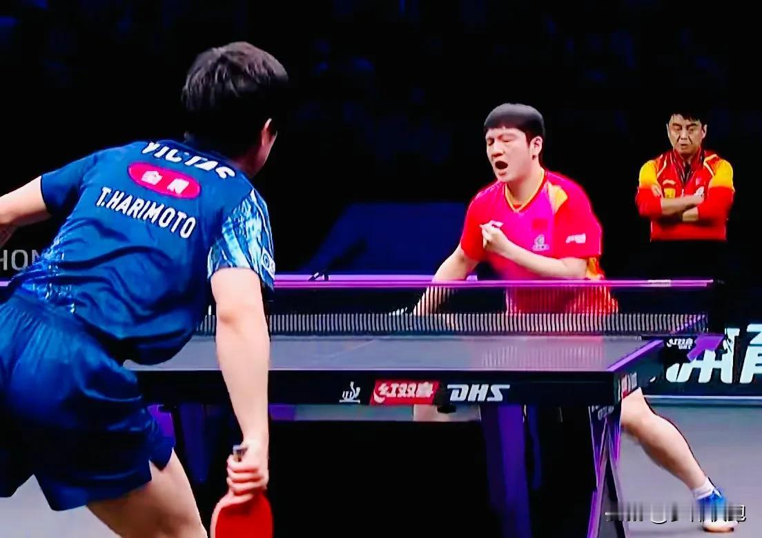 樊振东3-1淘汰老对手张本智和，顺利晋级WTT重庆冠军赛男单四强!这场中日焦点对