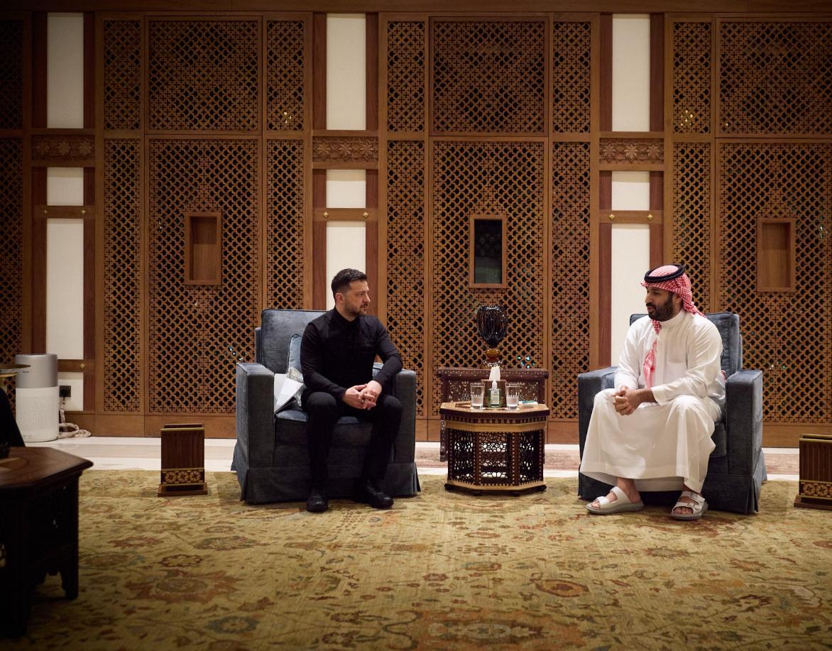 泽连斯基倒卖军火了！

当地时间 3 月 27 日，泽连斯基对外宣布：和沙特达成