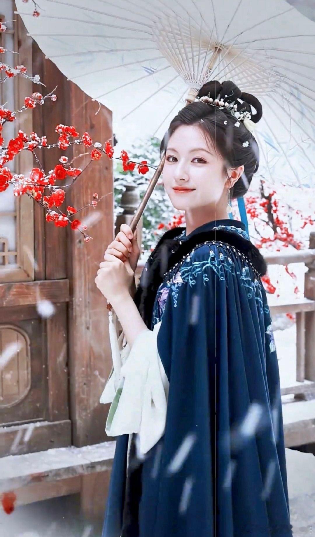 李兰迪瘦了好多 家人们，李兰迪瘦下来后气质真的像开了挂！以前是软乎乎的糯米团子，