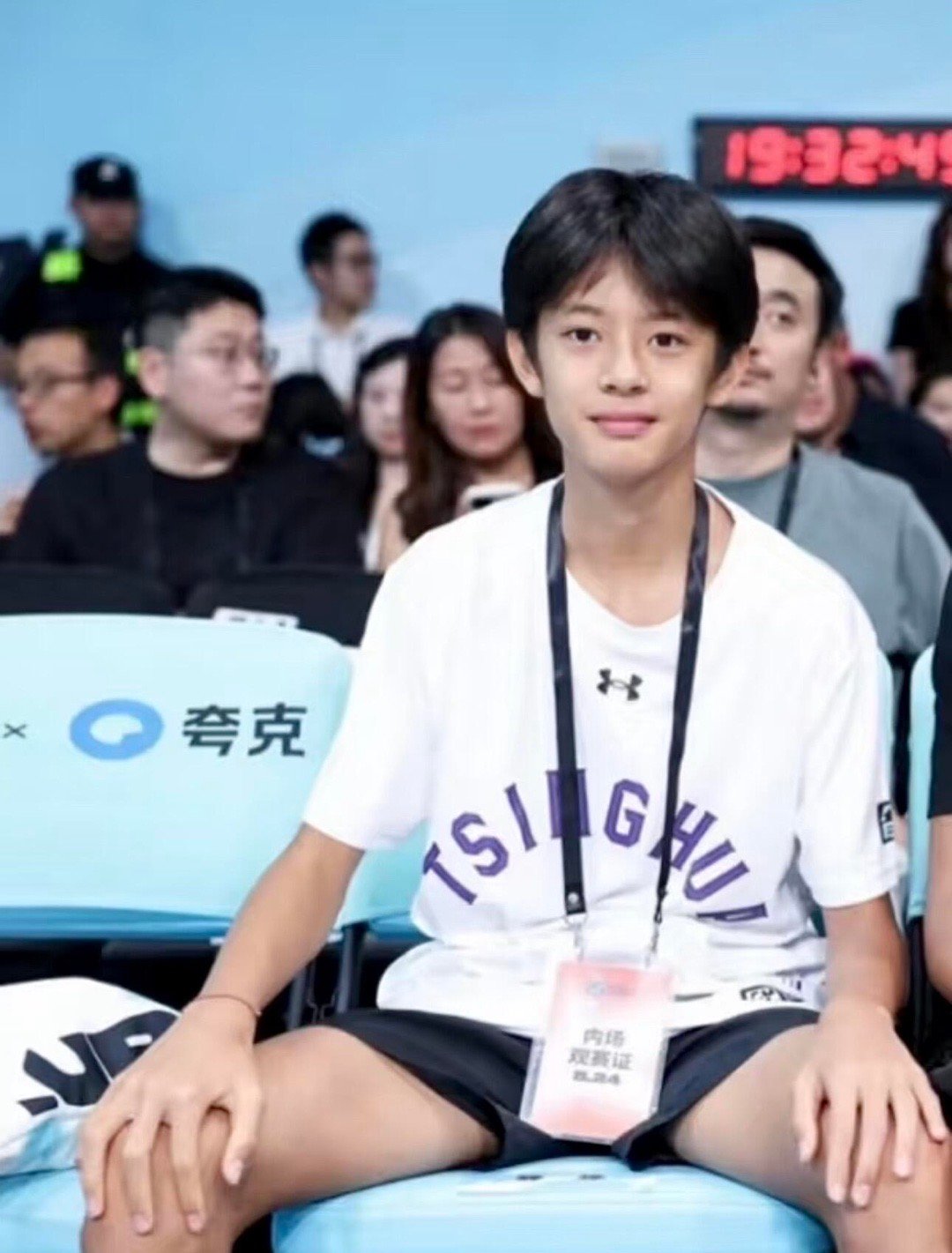 不愧是邓超孙俪的儿子，完全遗传到了高颜值 ​​​