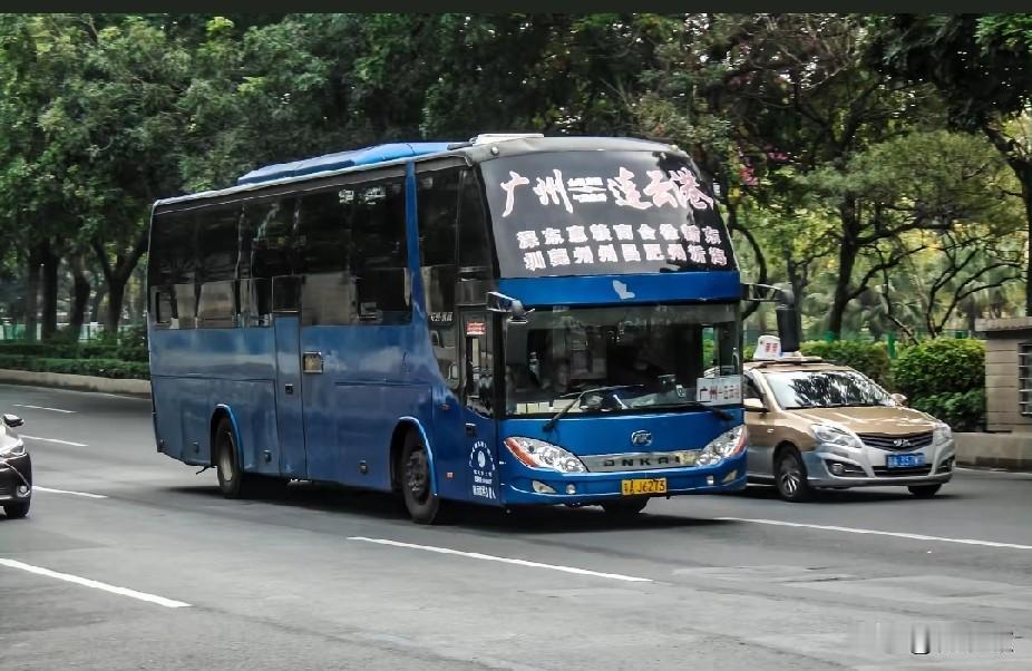 广州曾经的省际长途线路（八），不知还有多少在跑？
广州—连云港
广州—黎川
广州