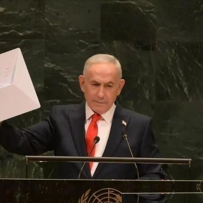 内塔尼亚胡在联大当着马克龙的面翻出“法国公民之死”——这不是辩论，是公开处刑
这