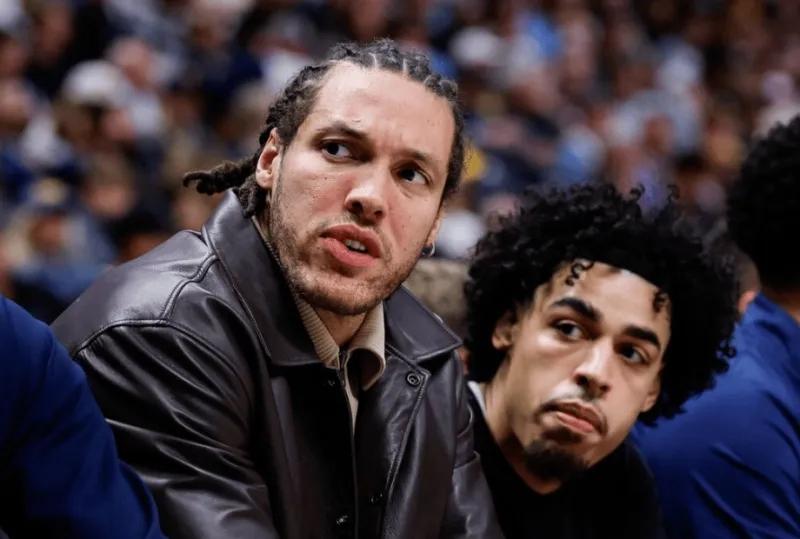 NBA是一门生意，要学会顺势而为。
时不到不可强生，事不到不可强成。
戈登该学乖