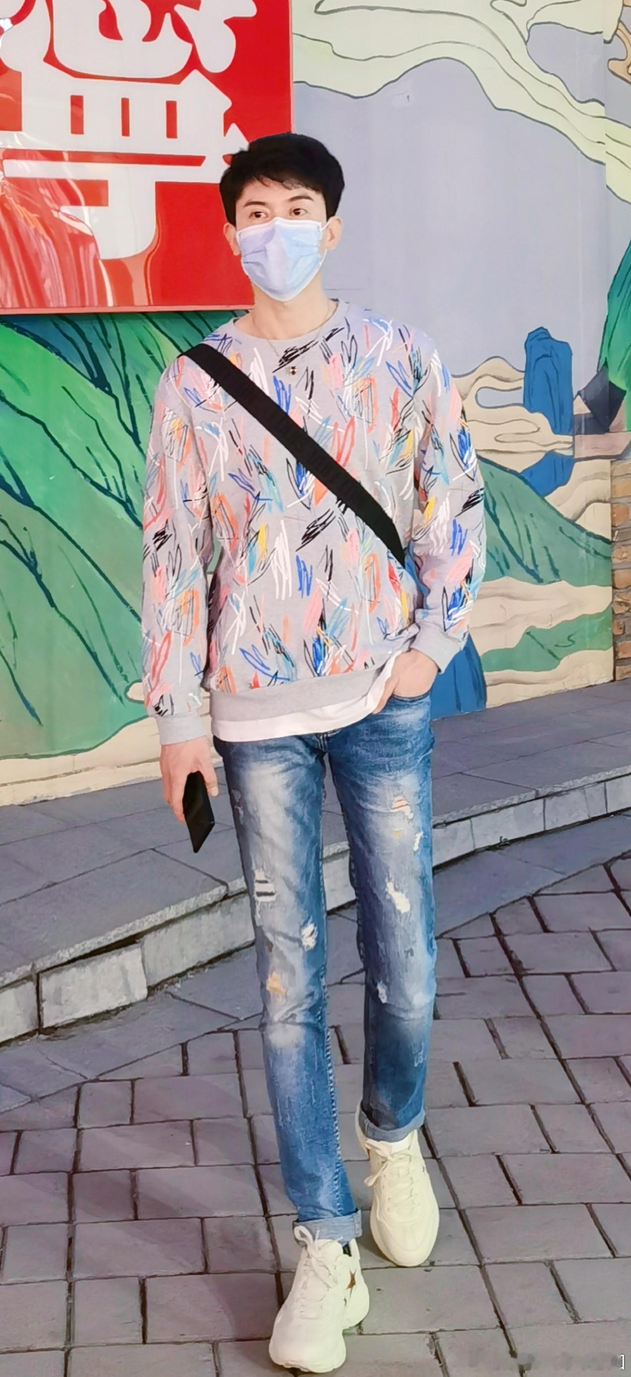 周日愉快 周末尾声藏着细碎温柔，每一帧你的模样，都是治愈周日的光。