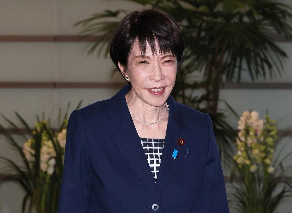 2月18日上午，日本政府召开内阁会议，高市早苗内阁集体辞职。这是宪法规定的程序性