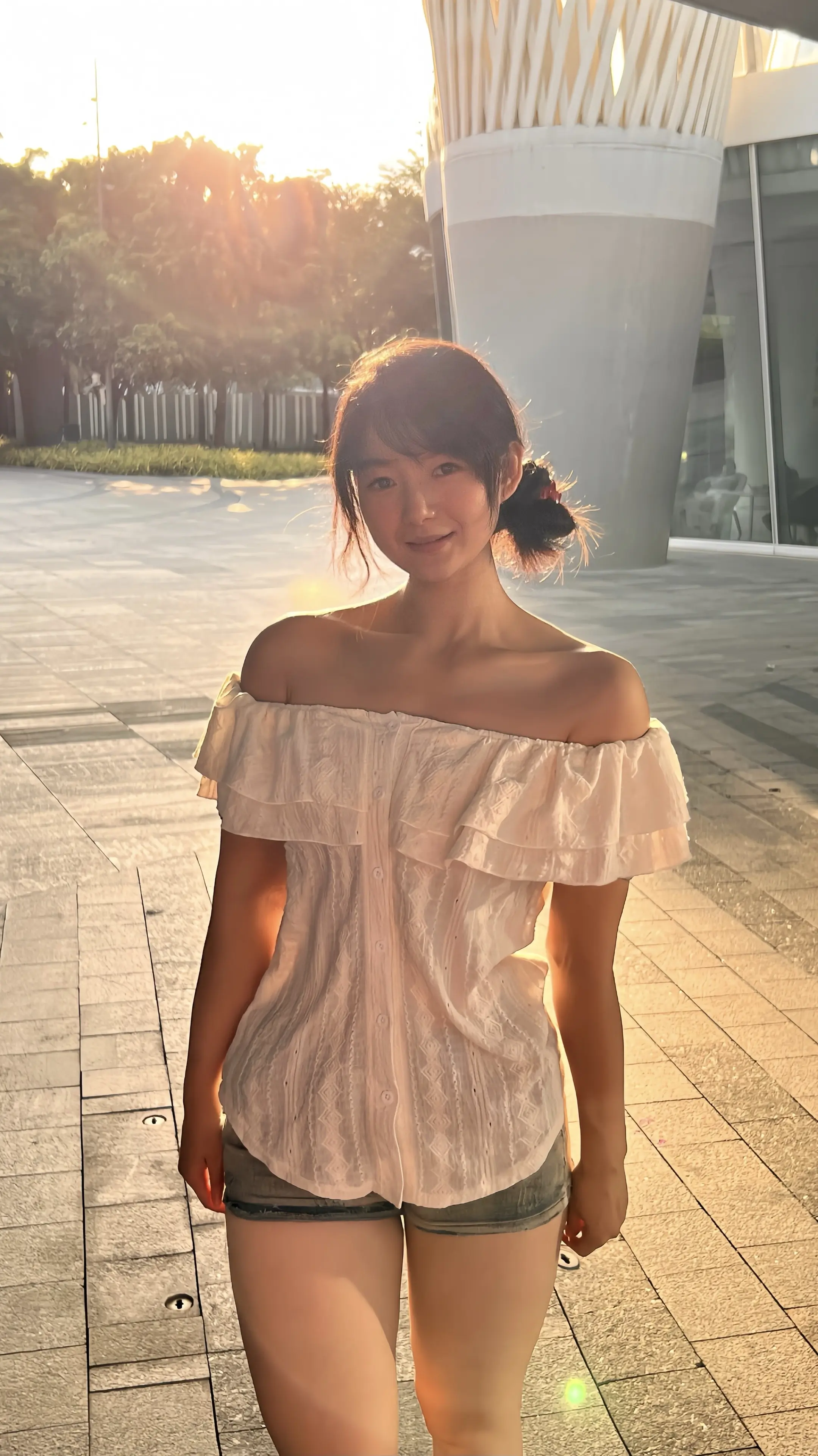 阳光明媚 我也明媚