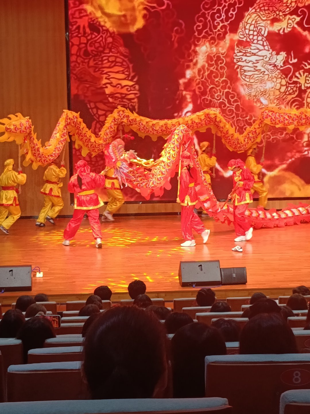 前面觉得不好看 后面笑得我肚子痛 学妹你鞋怎么不要了 