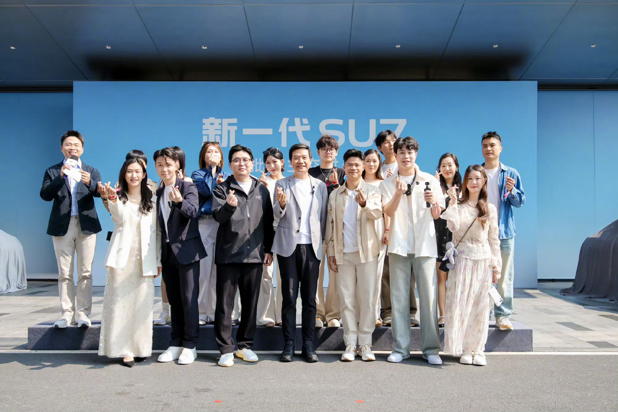 本周五小米YU7 GT开启交付，首批车主不仅有千亿总裁雷军亲自开门，这次国民女神