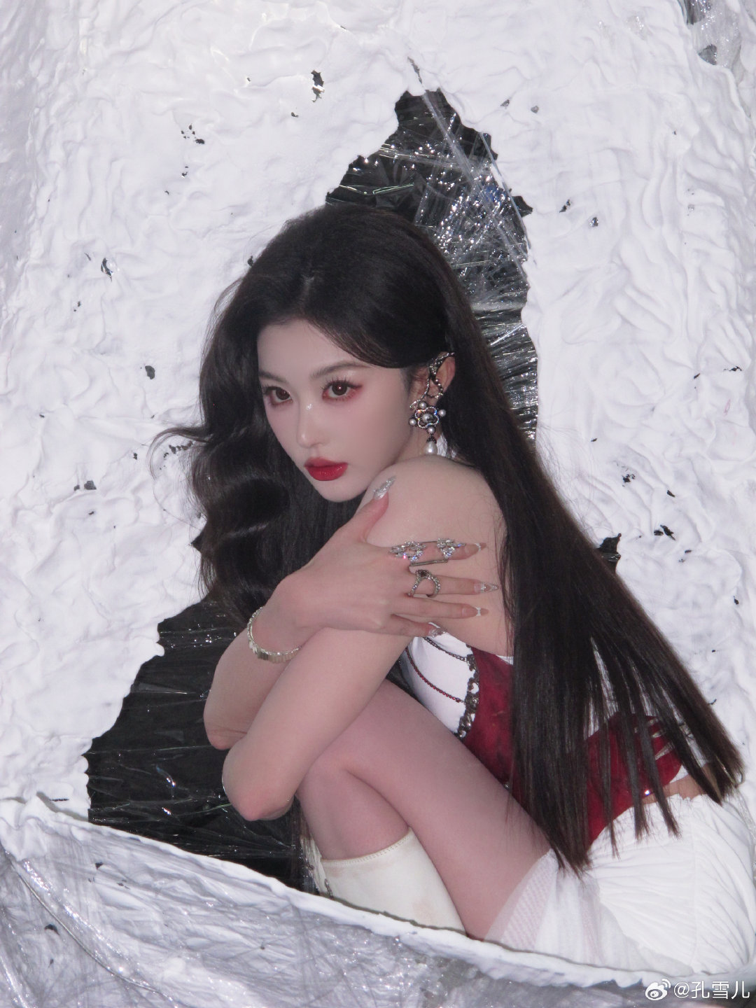 孔雪儿少女骑士谁给孔雪儿画的赛博蝴蝶妆 雪儿这个妆造完全是少女骑士吧